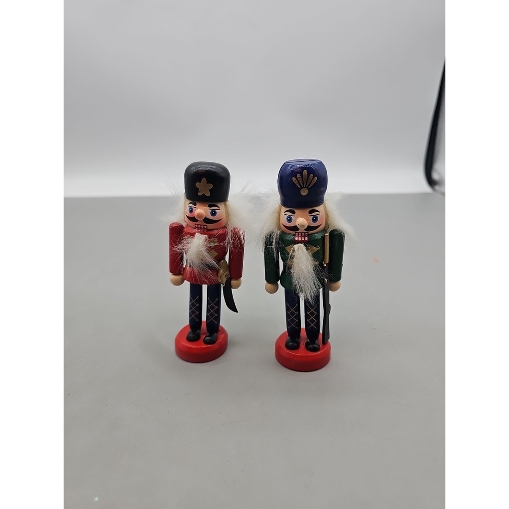 Nutcrackers Wooden Pair of Small 5.5" Tall Wooden Nutcracker Figurines Vtg